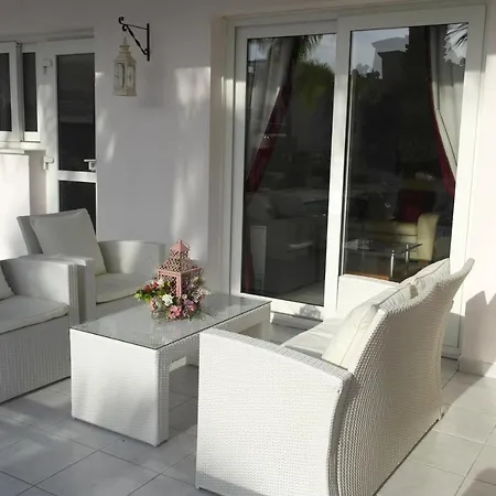 Maya's - Complimentary Airport Transport Apartamento Paphos