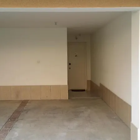 Maya's - Complimentary Airport Transport