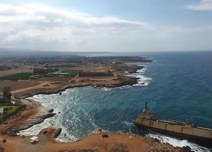 Maya's - Complimentary Airport Transport *