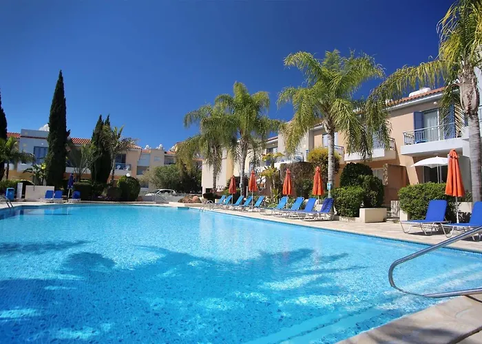 Maya's - Complimentary Airport Transport * Paphos