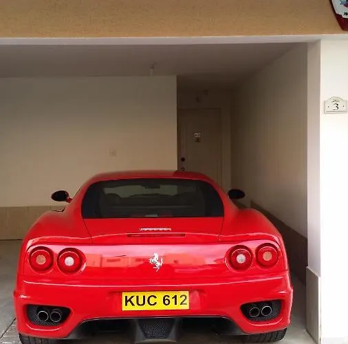 Maya's - Complimentary Airport Transport * Paphos