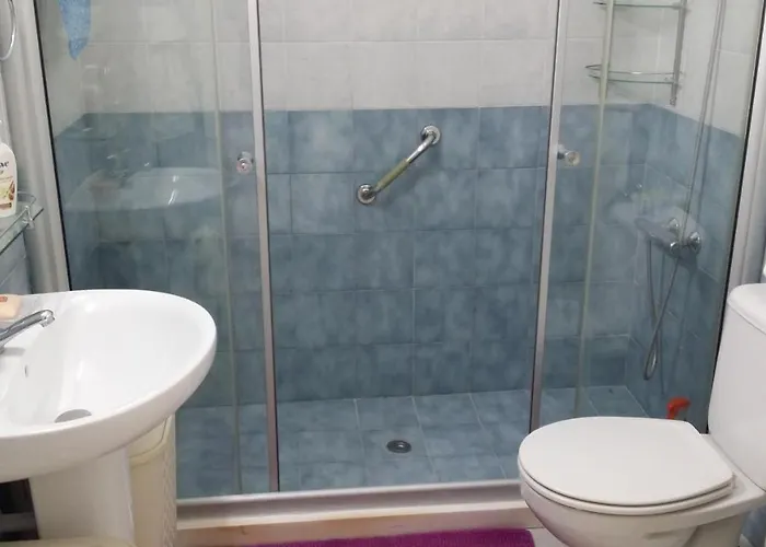 Maya's - Complimentary Airport Transport *